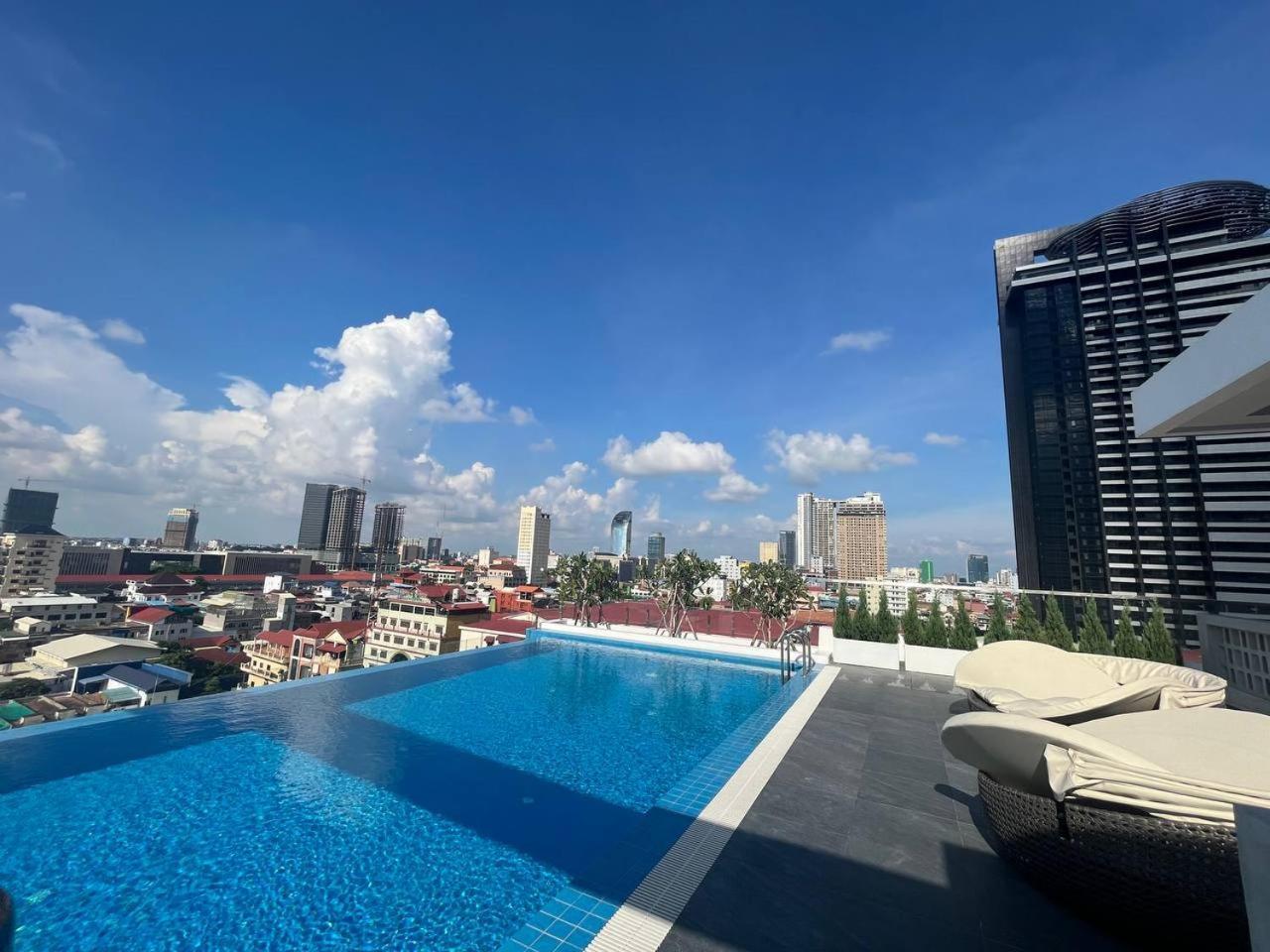 Bk Residence Phnom Penh Luaran gambar